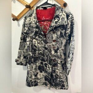 RARE - VINTAGE Desigual Black and White Graphic Women's Coat